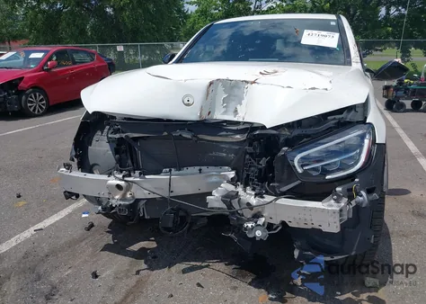 2020 Mercedes-Benz Glc 300 Coupe 4Matic z USA, uszkodzony, nr VIN WDC0J8EB2LF744202